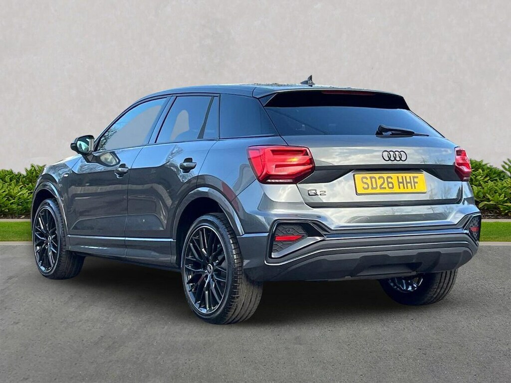 Audi Q2 35 Tfsi Black Edition S Tronic Grey #2