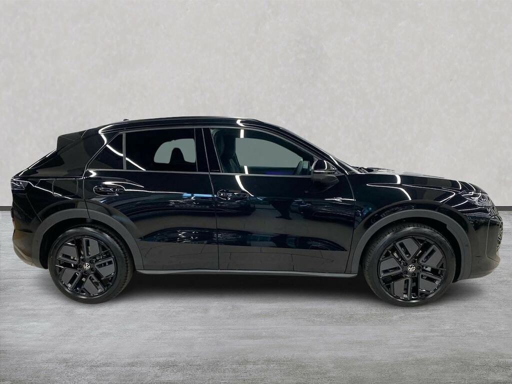 Volkswagen T-Roc 1.5 Etsi 150 R-line Dsg Tech Pack LD26JWK Black #2