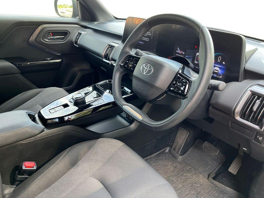 Toyota Urban Cruiser 61Kwh Design  #15