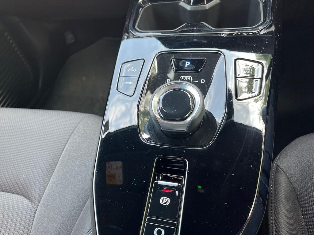 Toyota Urban Cruiser 61Kwh Design  #13