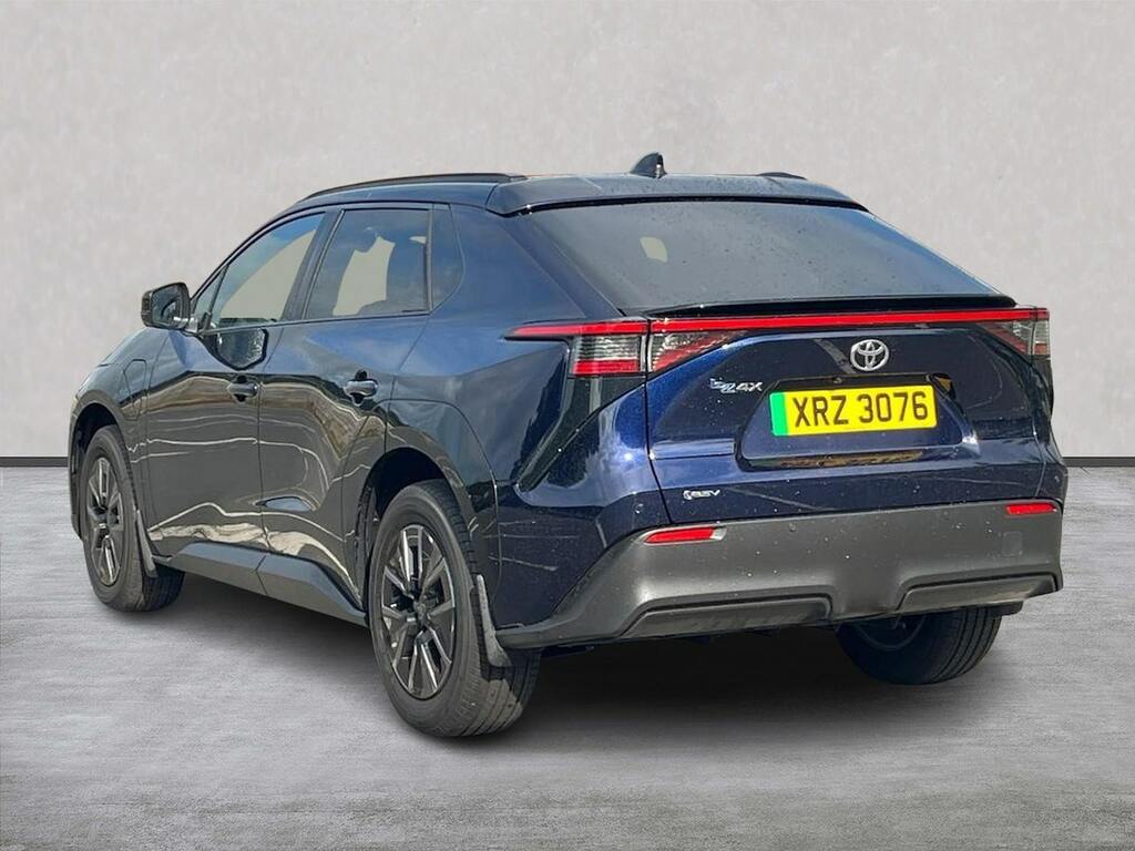 Toyota bZ4X 73.1Kwh Design Suv 224 Ps Blue #2