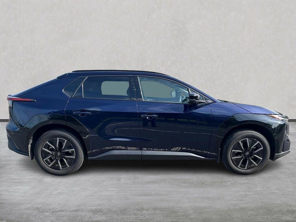 Toyota bZ4X 73.1Kwh Design Suv 224 Ps Blue #3