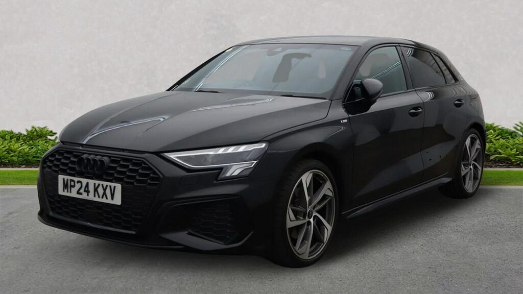 Audi A3 1.5 Tfsi 35 Black Edition Sportback S T Black #2