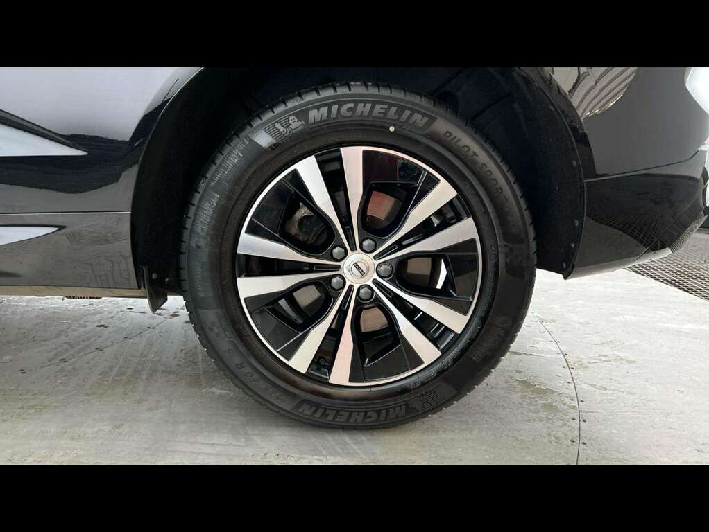 Volvo XC60 2.0 B5p Core Awd Geartronic Black #4