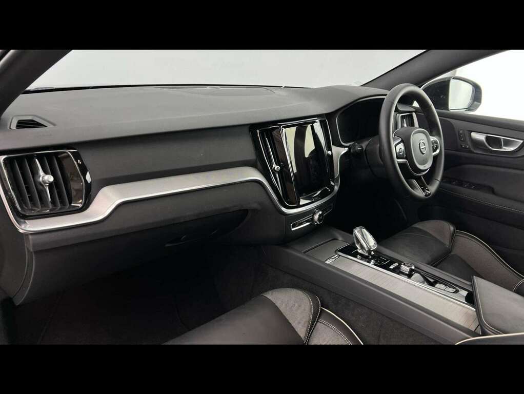 Volvo V60 2.0 T6 350 Recharge Phev Plus Dark Awd Grey #7