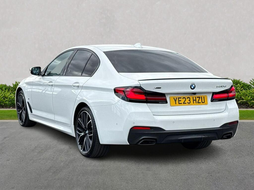 BMW 5 Series 3.0 530D Mht M Sport Saloon Hybrid Step White #3