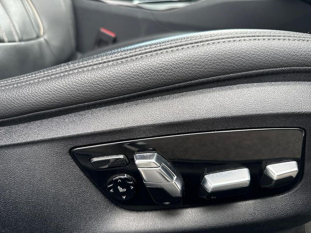 BMW 5 Series 540I Xdrive Se Touring Grey #29