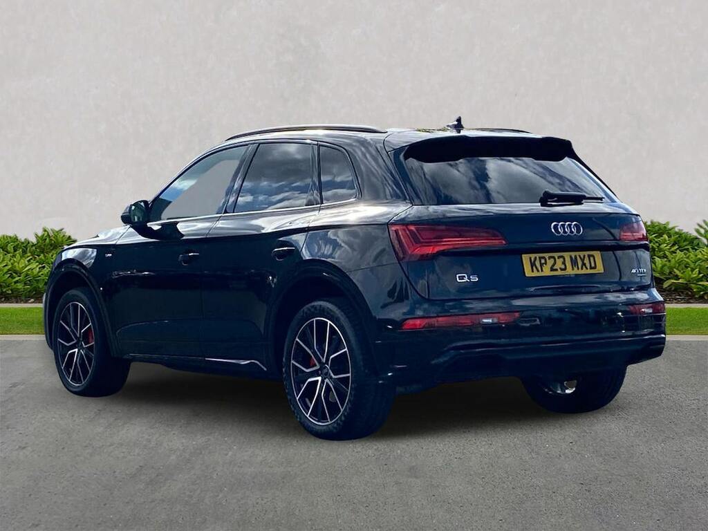 Audi Q5 2.0 Tdi 40 Edition 1 Suv S Tronic Quatt Black #2