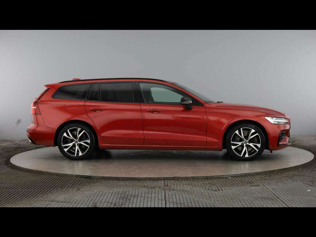 Volvo V60 2.0 T6 Recharge Phev R Design Awd Red #3