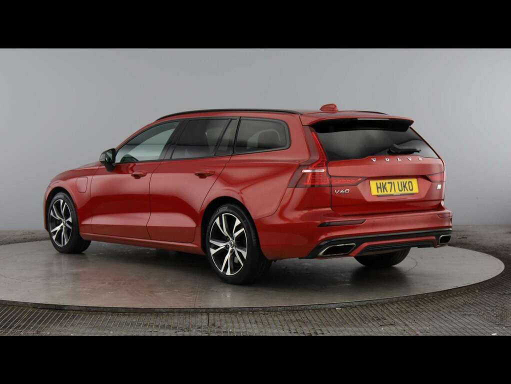 Volvo V60 2.0 T6 Recharge Phev R Design Awd Red #2