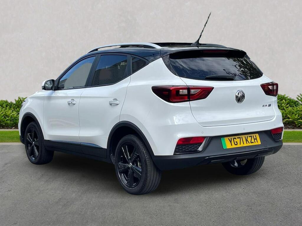 MG ZS 105Kw Exclusive Ev 45Kwh White #2