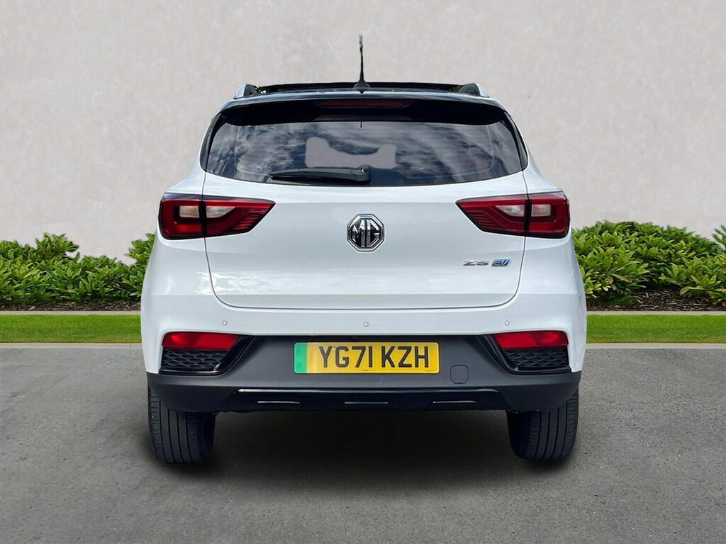 MG ZS 105Kw Exclusive Ev 45Kwh White #4
