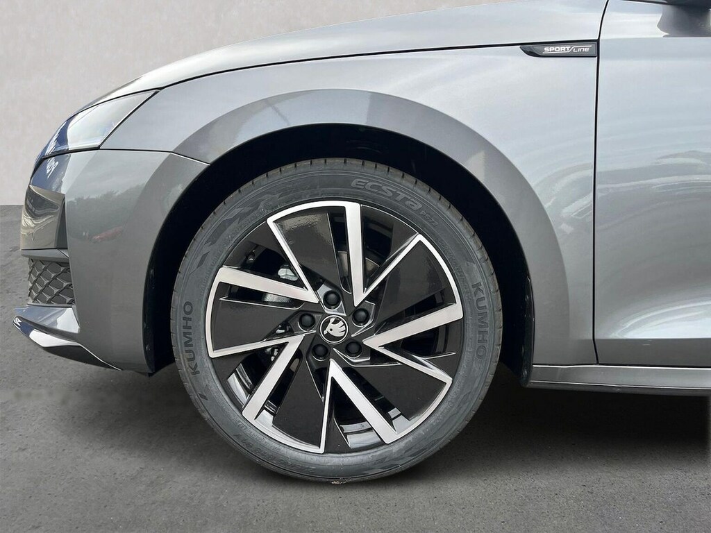 Skoda Octavia 1.5 Tsi 150 E-tec Sportline Dsg Grey #6