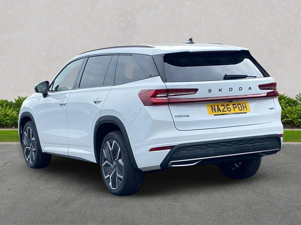 Skoda Karoq 2.0 Tdi 150 Sportline Edition 4X4 Dsg White #2