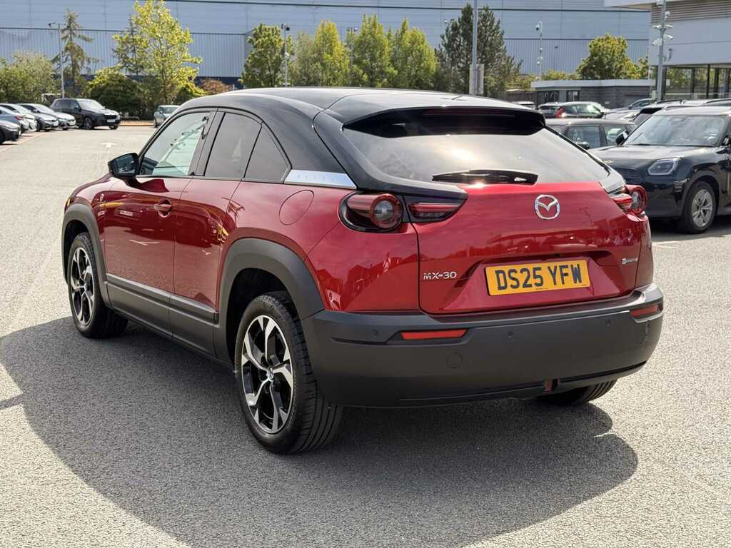 Mazda MX-30 125Kw R-ev Exclusive Line Red #2