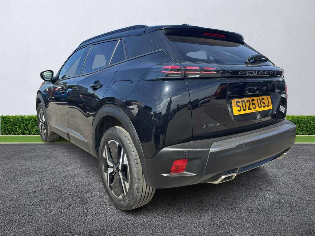 Peugeot 2008 1.2 Puretech 130 Allure Black #2