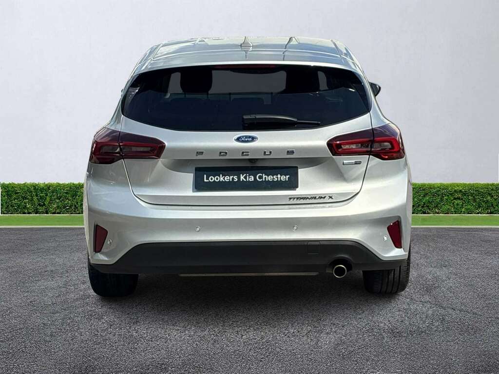 Ford Focus Focus Estate 1.0 Ecoboost Hybrid Mhev 155 St-line Black #4