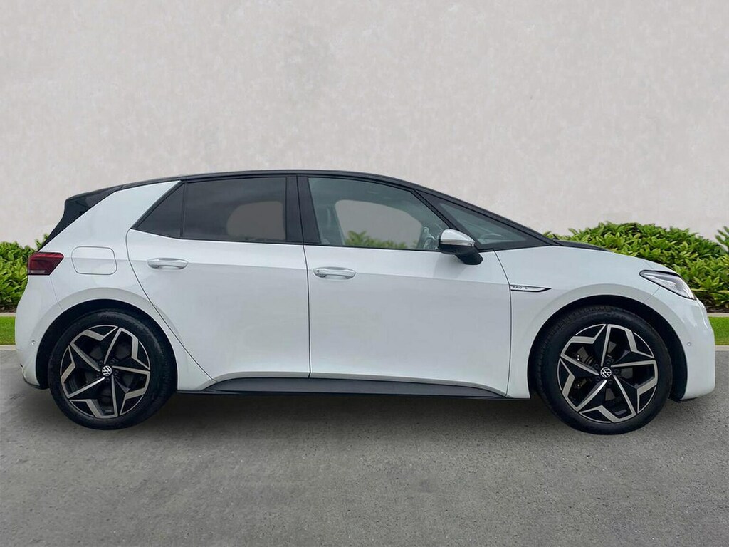 Volkswagen ID.3 Pro S 77Kwh Tour Hatchback 4 Se White #3