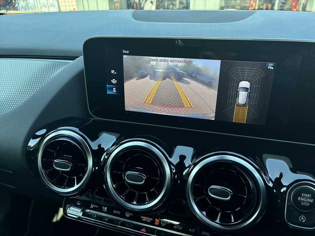 Mercedes-Benz GLA Class 1.3 Gla200 Sport 7G-dct Euro 6 Ss  #24