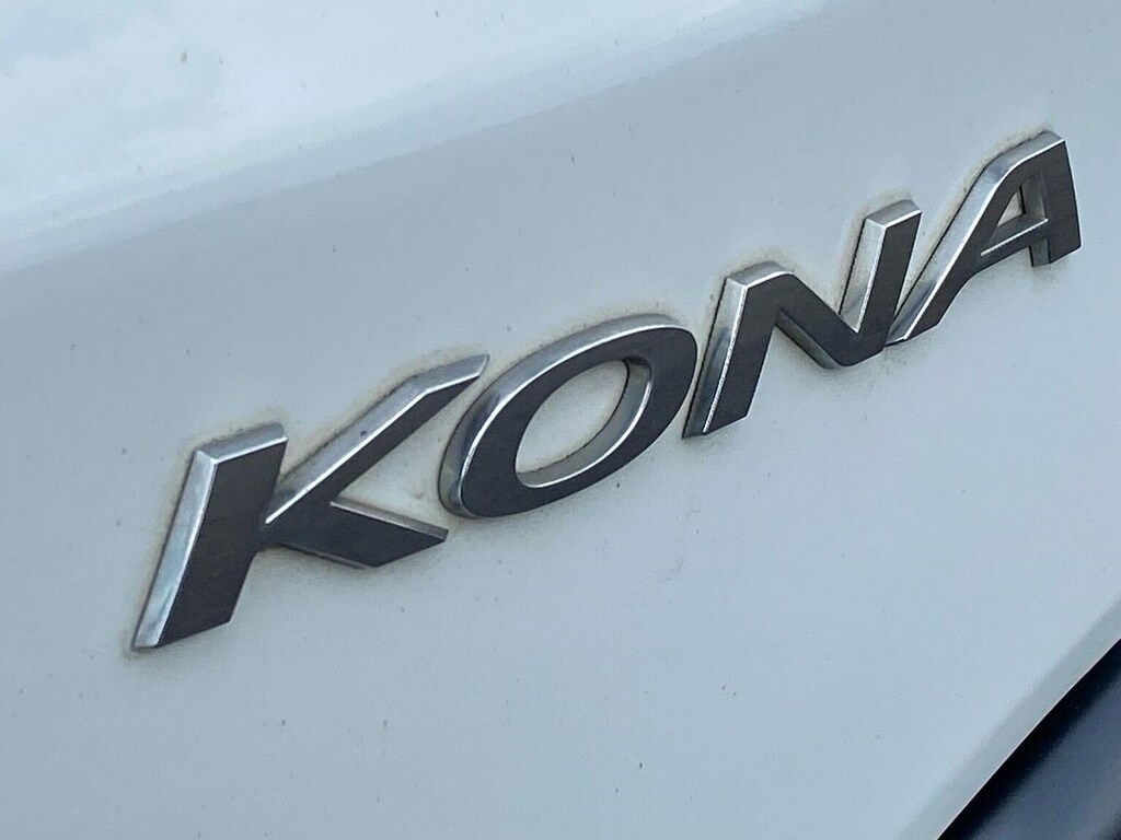 Hyundai Kona Kona Premium White #34