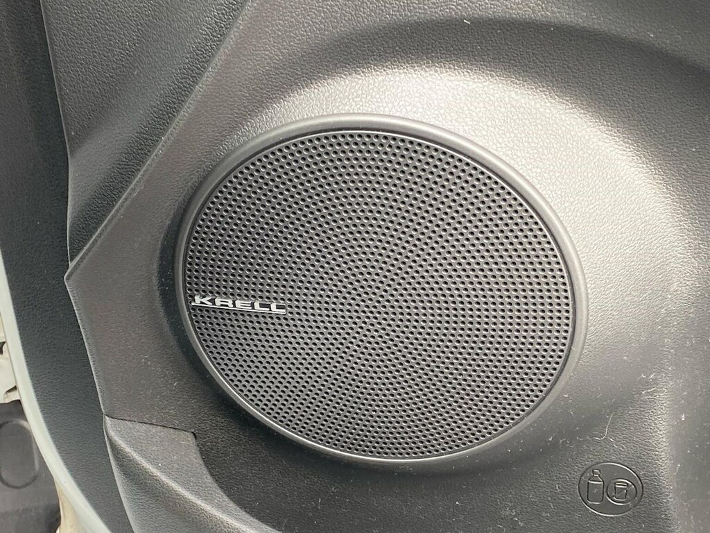 Hyundai Kona Kona Premium White #31