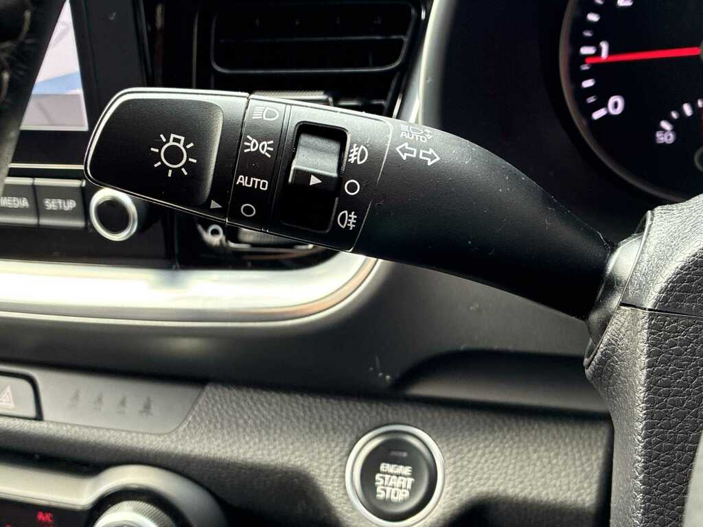 Kia Stonic 1.0 T-gdi Mhev Gt-line S Suv Hybrid Dct White #26
