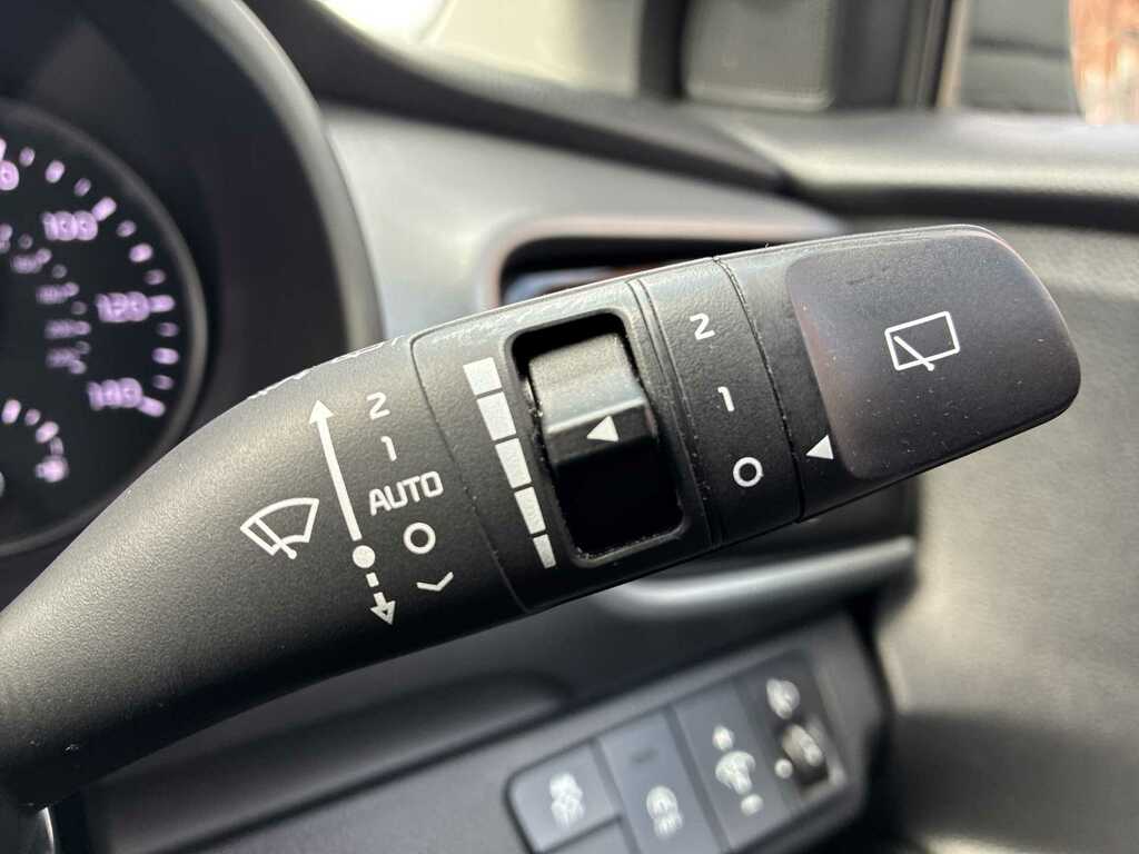 Kia Stonic 1.0 T-gdi Mhev Gt-line S Suv Hybrid Dct White #25