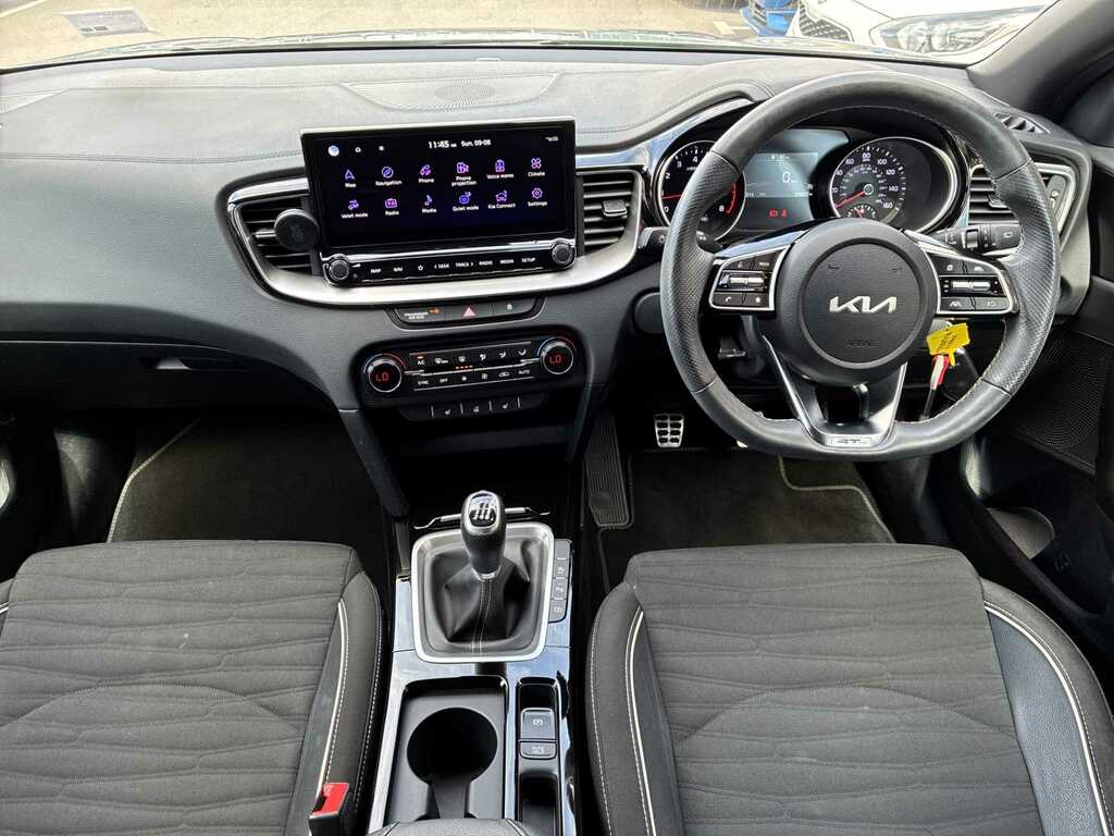 Kia Xceed 1.6 Gdi 8.9Kwh 3 Suv Plug In Hybrid Dct Red #8