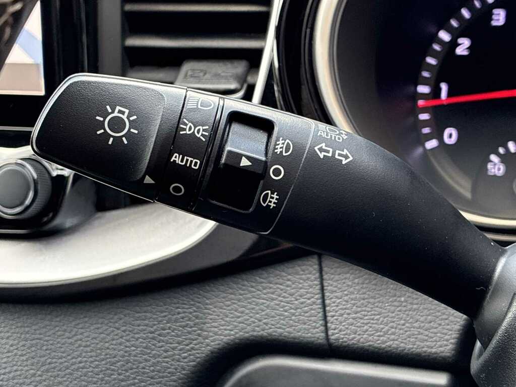 Kia Xceed 1.6 Gdi 8.9Kwh 3 Suv Plug In Hybrid Dct Red #26