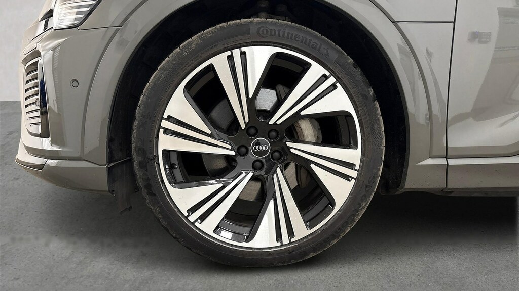 Audi Q8 e tron 300Kw 55 Quattro 114Kwh Vorsprung At 22Kw Grey #4