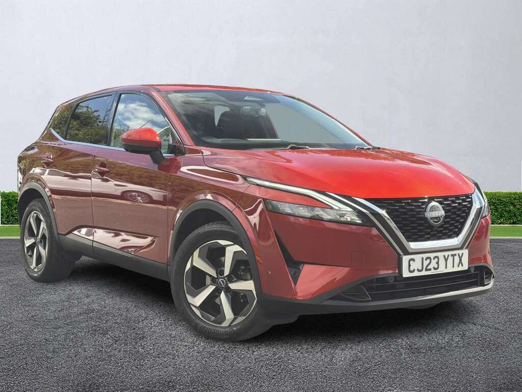 Nissan Qashqai 1.3 Dig-t Mh 158 N-connecta Xtronic Red