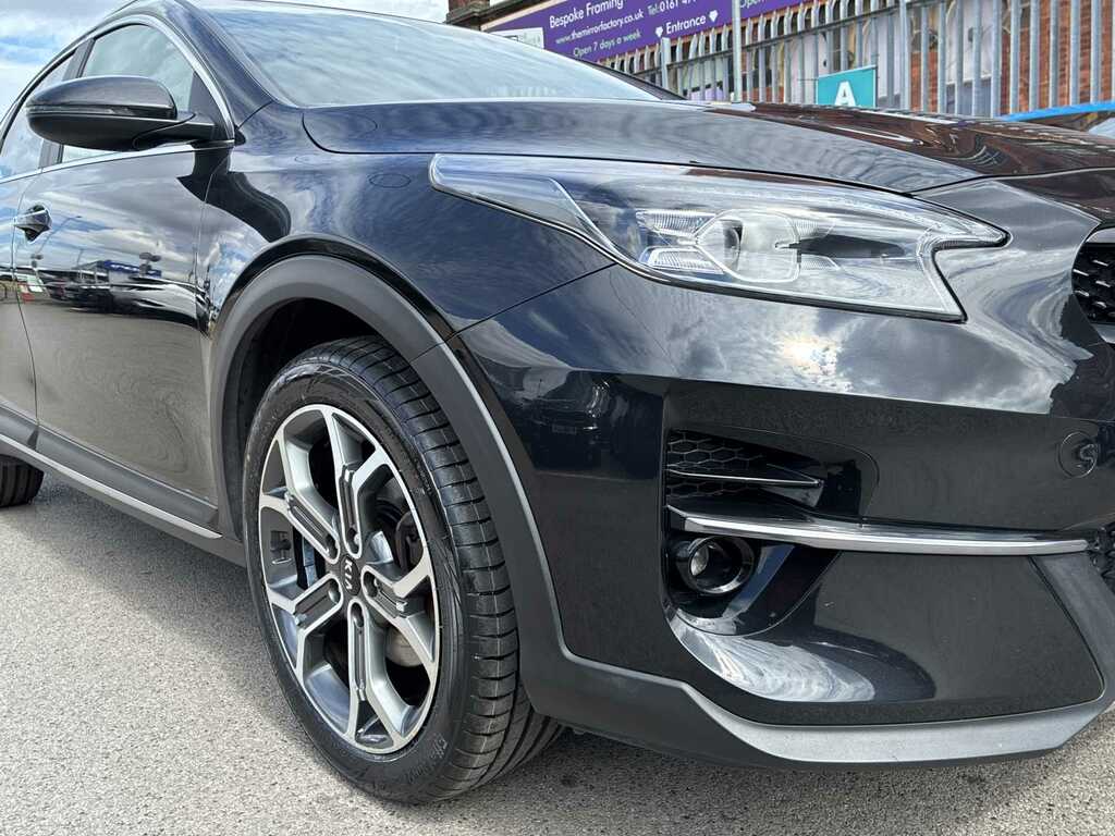 Kia Xceed 1.6 Gdi 8.9Kwh 3 Suv Plug-in Hybrid Dct Black #27