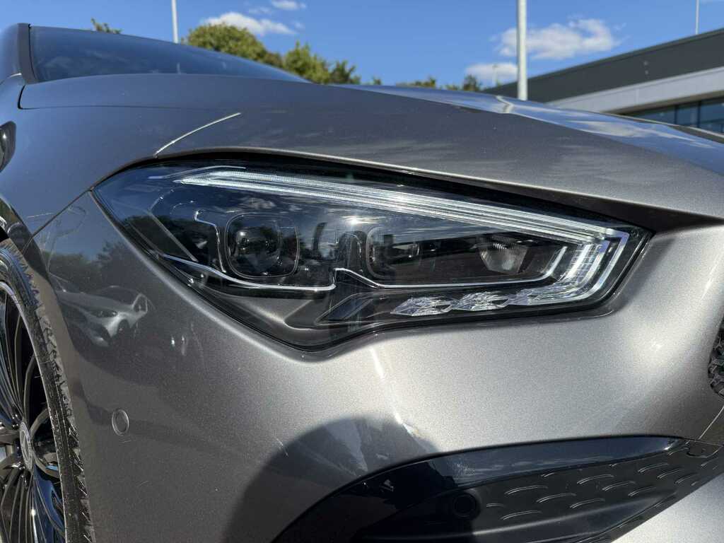Mercedes-Benz A Class A200 Amg Line Executive Black #5