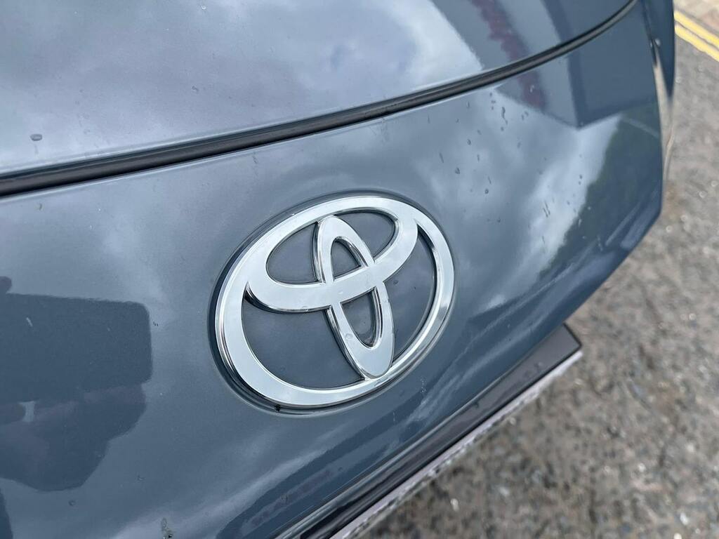 Toyota Prius Hatchback 1.8 Vvt-i Hybrid S Cvt 202626 Black #32