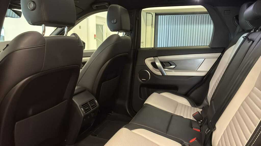 Land Rover Discovery Sport 2.0 D200 Dynamic Hse 7 Seat Blue #4