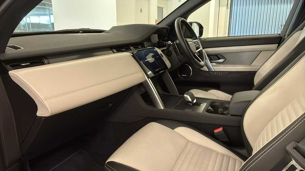 Land Rover Discovery Sport 2.0 D200 Dynamic Hse 7 Seat Blue #3