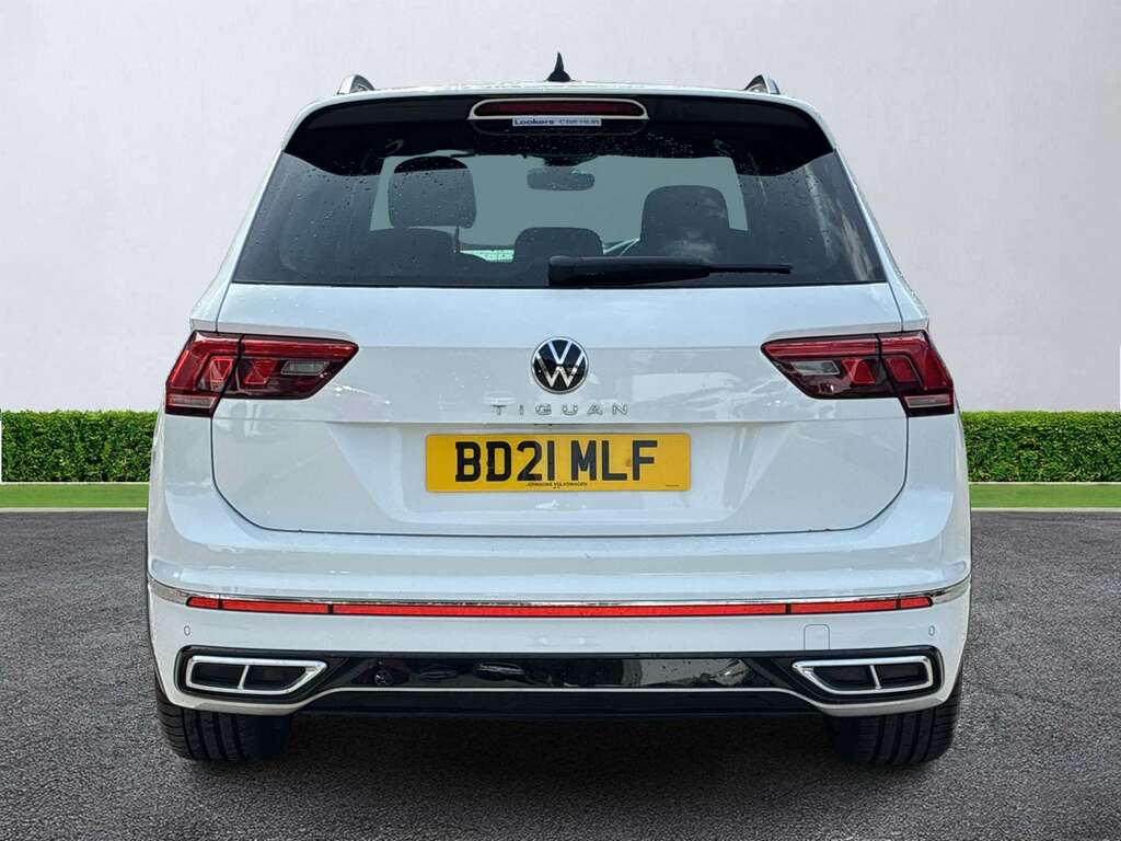 Volkswagen Tiguan 1.5 Tsi 150 R-line Dsg White #4