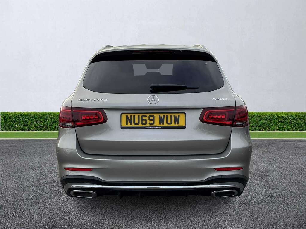 Mercedes-Benz GLC Class Glc 300D 4Matic Amg Line Premium 9G-tronic Silver #4