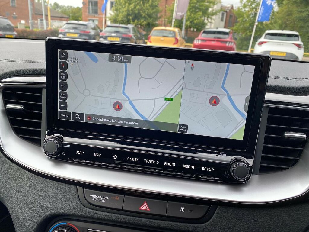 Kia Xceed 1.0T Gdi Isg 113 Gt-line S Dct White #3