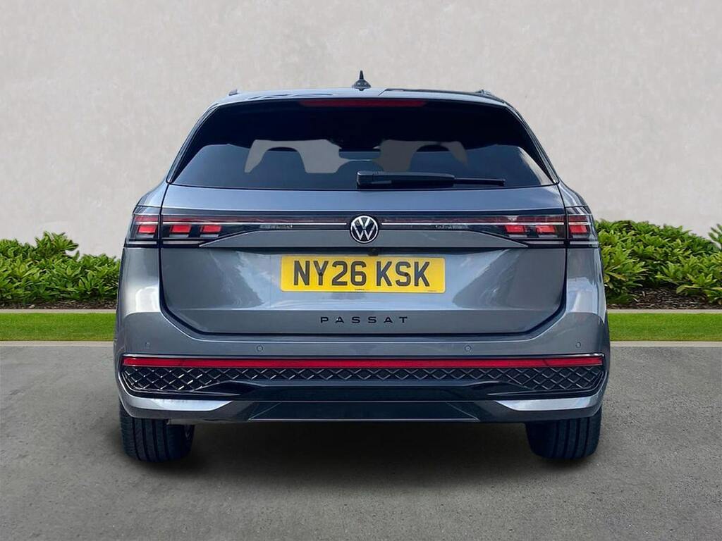 Volkswagen Passat 1.5 Etsi R-line Dsg Grey #4