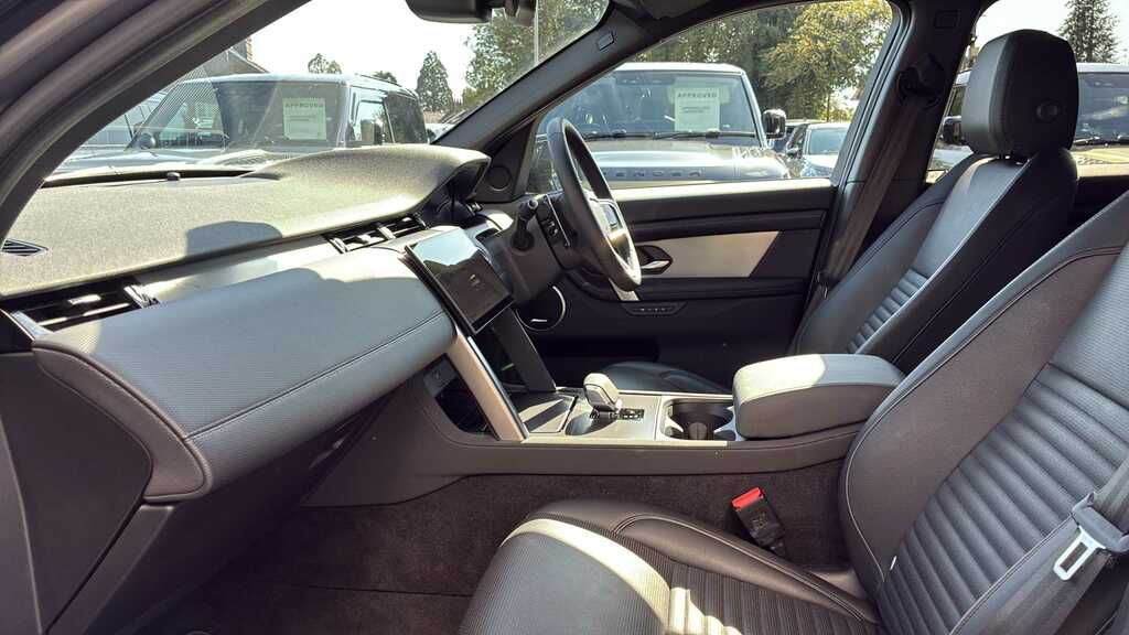 Land Rover Discovery Sport P270e Dynamic Hse Grey #3
