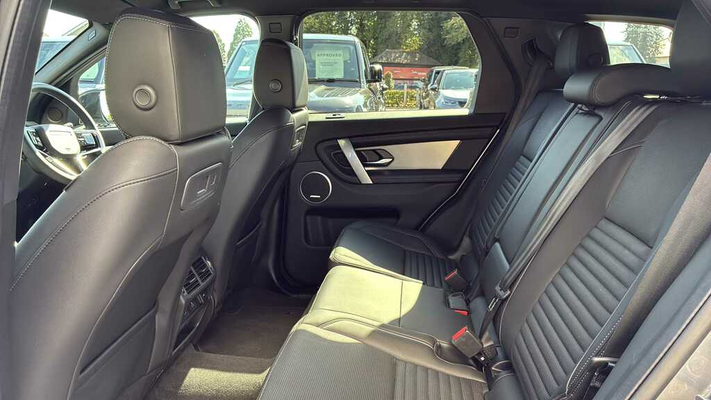 Land Rover Discovery Sport P270e Dynamic Hse Grey #4