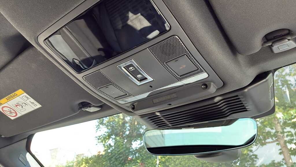 Land Rover Discovery Sport P270e Dynamic Hse Grey #35