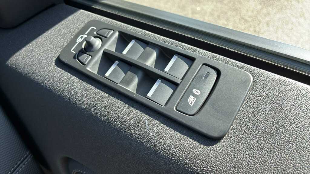 Land Rover Discovery Sport P270e Dynamic Hse Grey #29