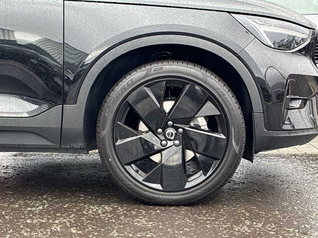 Volvo XC40 2.0 B3p Plus Black Edition SC75VMU Black #6