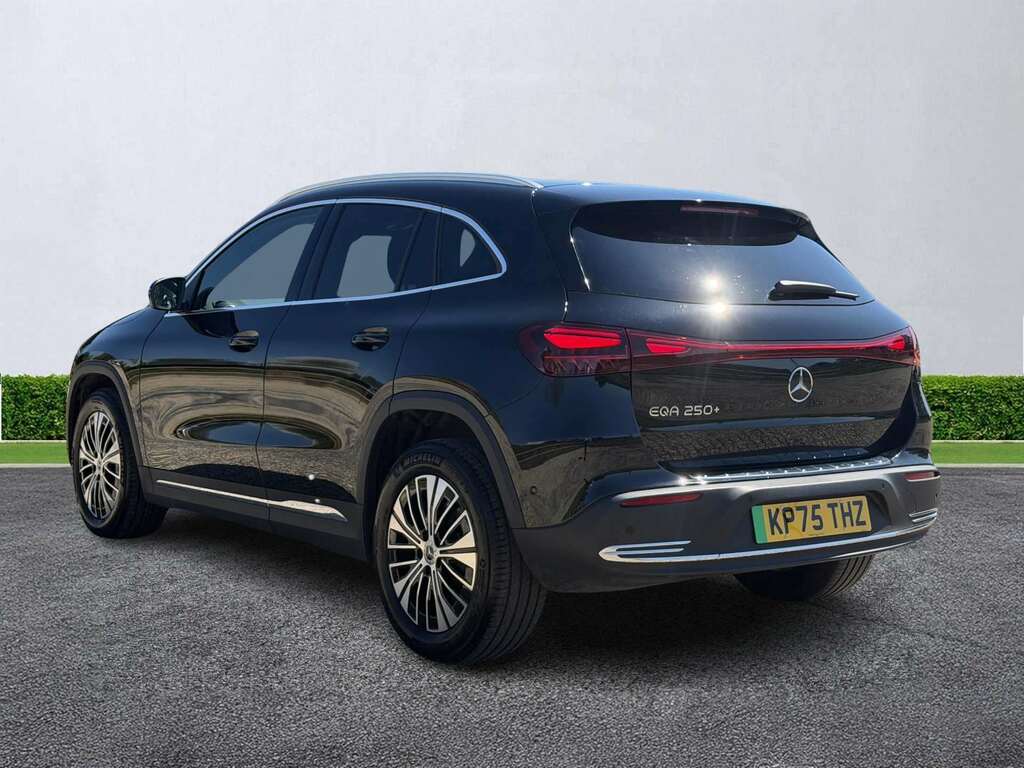 Mercedes-Benz EQA Eqa 250 140Kw Sport Executive 70.5Kwh Black #5