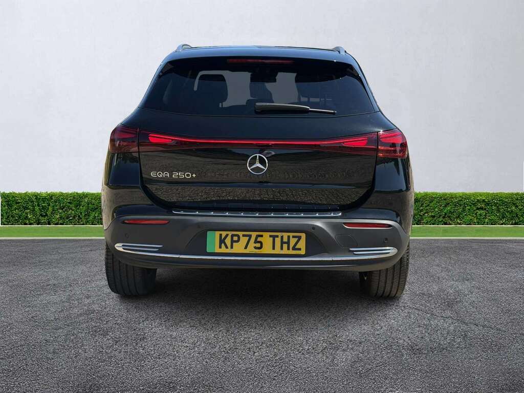 Mercedes-Benz EQA Eqa 250 140Kw Sport Executive 70.5Kwh Black #4