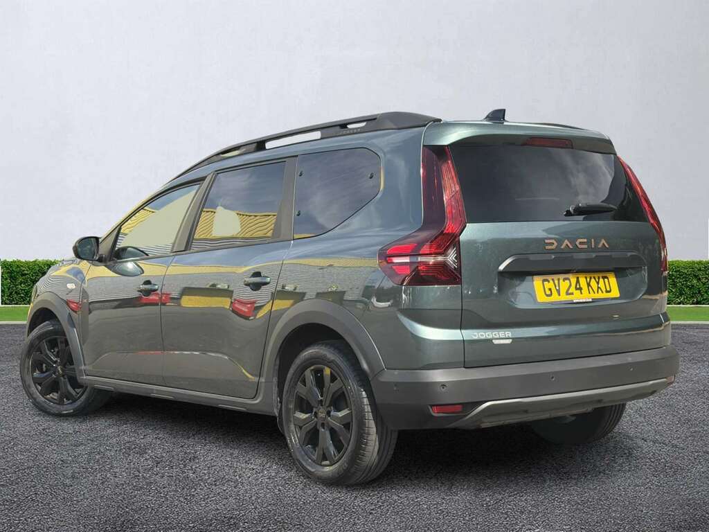Dacia Jogger 1.6 Hev Extreme GV24KXD Green #2
