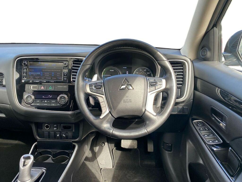Mitsubishi Outlander 2.0H 12Kwh 5Hs Cvt 4Wd Euro 6 Ss Black #9