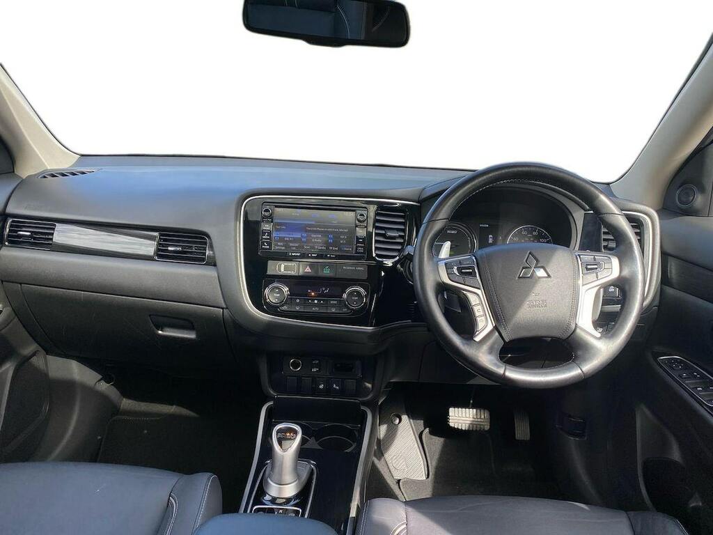 Mitsubishi Outlander 2.0H 12Kwh 5Hs Cvt 4Wd Euro 6 Ss Black #8